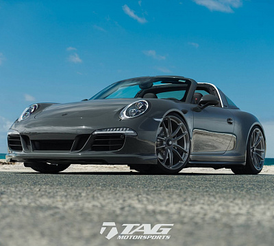 Фото дисков HRE P104 на Porsche 911 VII