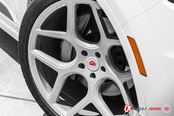 Фото дисков Vossen CG-205 Серебро на Audi Q7 (4M)