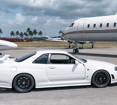 Фото дисков Strasse Wheels R10 Competition на Nissan GT-R