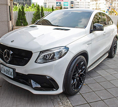 Фото дисков HRE P200 на Mercedes-Benz GLE I