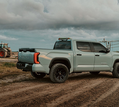 Фото дисков 4PLAY 4P83 на Toyota Tundra III