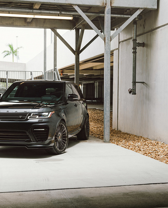 Фото дисков S17-13 Глянцевый темный лак на Land Rover Range Rover Sport II