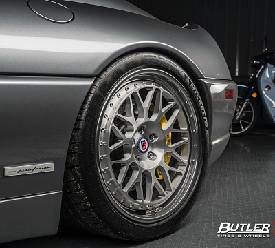 Фото дисков HRE 300 на Ferrari F355