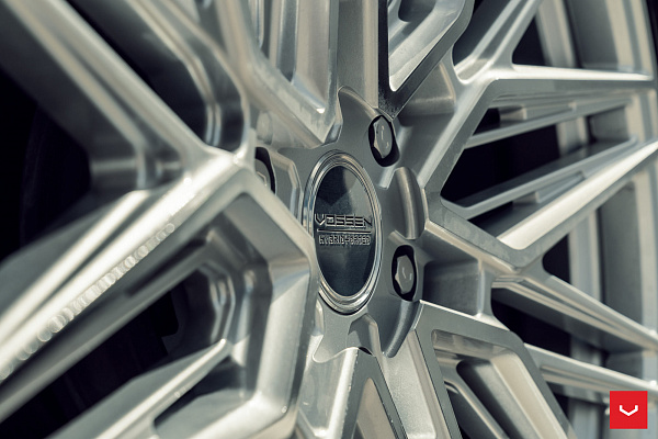 Фото дисков Vossen HF6-5 Серебро на Chevrolet Suburban XII