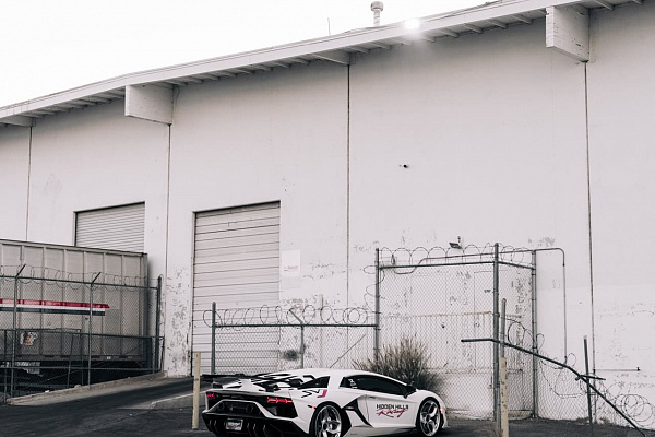 Фото дисков Brixton Forged NC01-R Серебро на Lamborghini Aventador