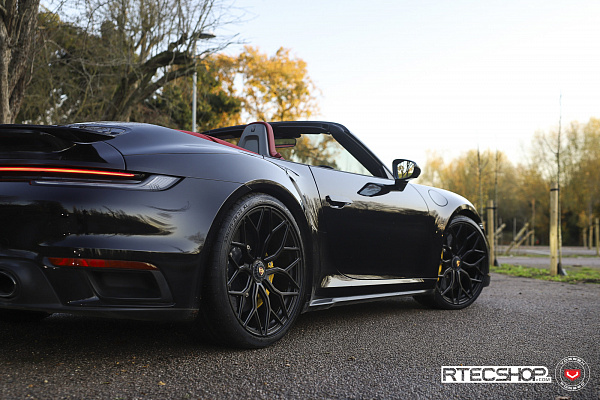 Фото дисков Vossen S17-01 Черный сатин на Porsche 911 VIII