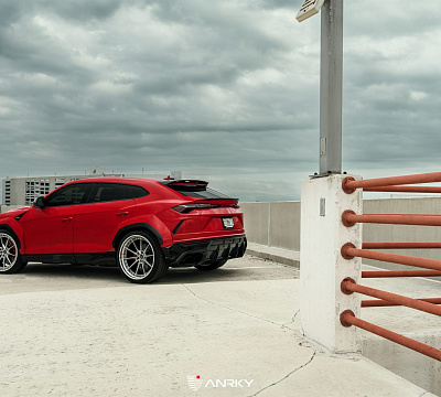 Фото дисков Anrky AN38 на Lamborghini Urus