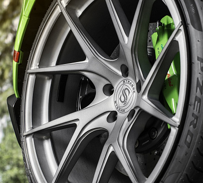 Фото дисков Strasse Wheels SM5RT Deep Concave Monoblock на Lamborghini Huracan