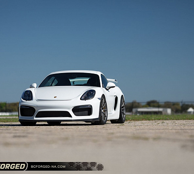 Фото дисков BC Forged RZ10 на Porsche Cayman II