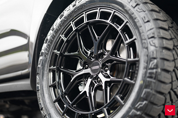Фото дисков Vossen HFX-1 (6-Lug) Черный глянец на Ford Ranger T6.2