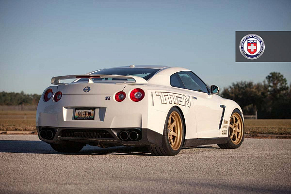 Фото дисков HRE C106 Сатиновое золото на Nissan GT-R