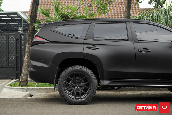 Mitsubishi Pajero Sport III