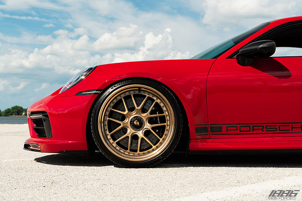 Фото дисков 1886 Wheels S007 Глянцевое золото на Porsche 911 VIII