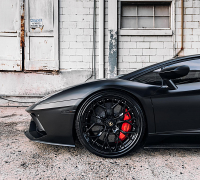 Фото дисков Brixton Forged TR05 на Lamborghini Aventador