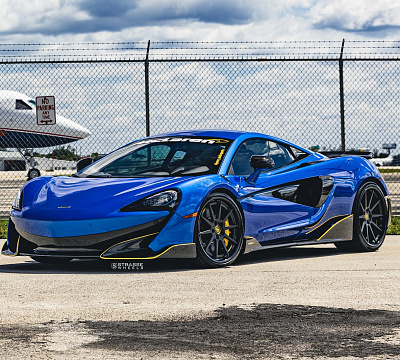 Фото дисков Strasse Wheels R10 Deep Concave FS на McLaren 600