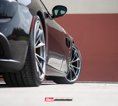 Фото дисков HRE P204 на Ferrari GTC4Lusso