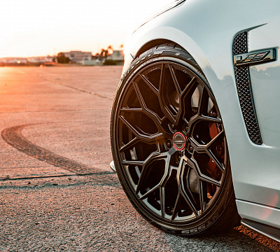Фото дисков Vossen HF-2 на Cadillac CTS II
