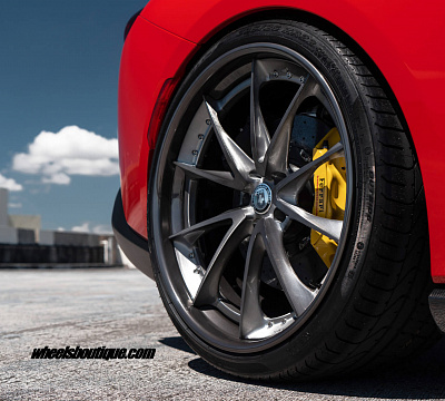 Фото дисков HRE S204 на Ferrari Portofino