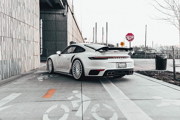Фото дисков HRE 309M Белый глянец на Porsche 911 VIII