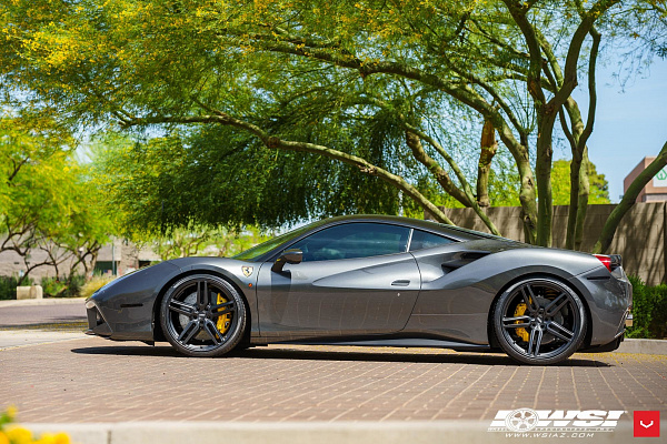 Фото дисков Vossen HF-1 Сатиновый графит на Ferrari 488