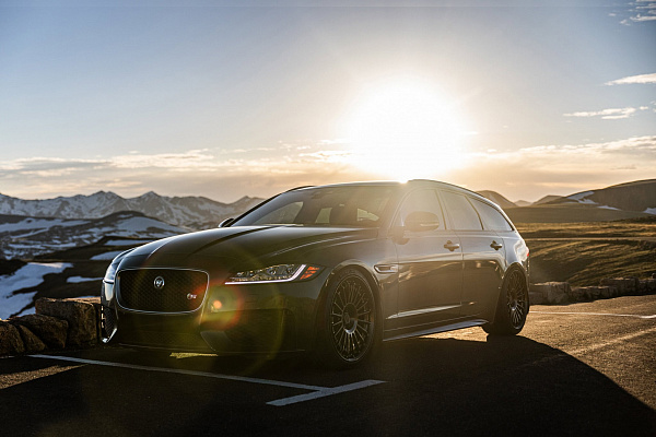 Фото дисков Brixton Forged TR11 Глянцевая бронза на Jaguar XF II