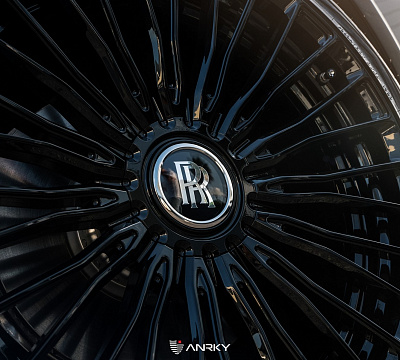 Фото дисков Anrky RF-230 на Rolls-Royce Cullinan