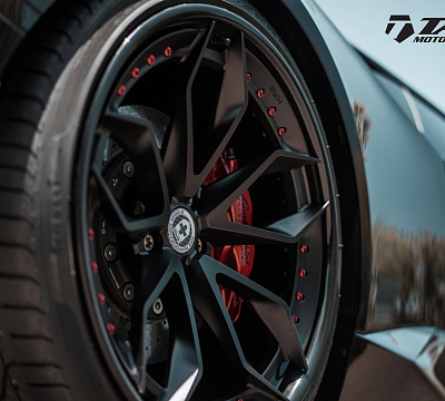 Фото дисков HRE S201 на Lamborghini Huracan