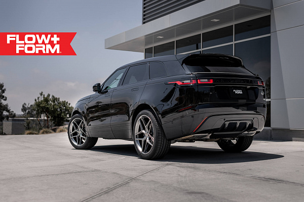 Фото дисков HRE FF11 Серебро на Land Rover Range Rover Velar