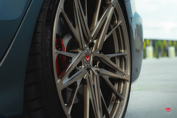 Фото дисков Vossen M-X6 Глянцевая бронза на Audi A/S/RS 3 (8Y)