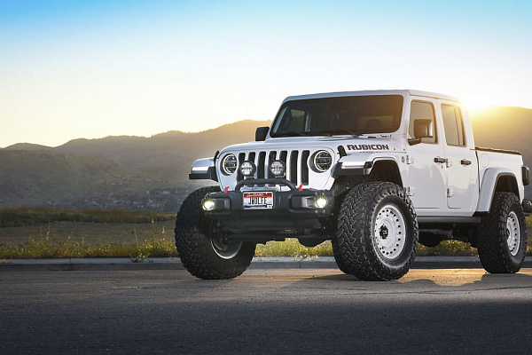Фото дисков Black Rhino AXLE Белый сатин на Jeep Gladiator II (JT)