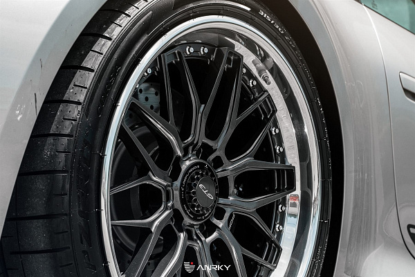 Фото дисков Anrky RS1 Глянцевый графит на Porsche 911 VIII