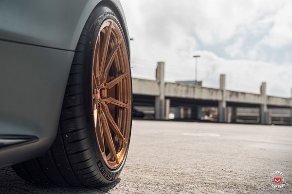 Фото дисков Vossen M-X2 Глянцевая темная медь на Mercedes-Benz C-Class (W205)