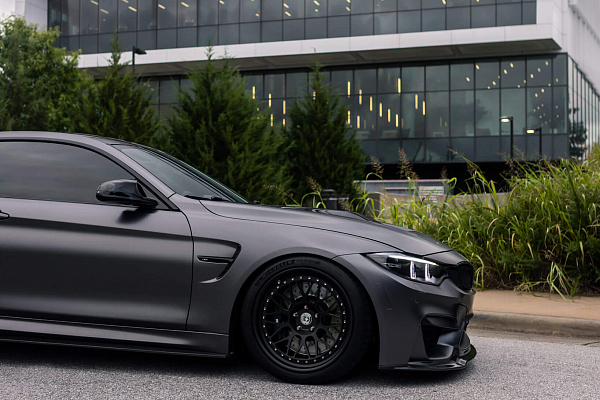 Фото дисков HRE 300 Черный сатин на BMW 4/M4 (F32/F82)