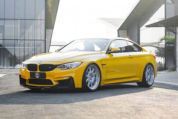 Фото дисков HRE 528 Серебро на BMW 4/M4 (F32/F82)