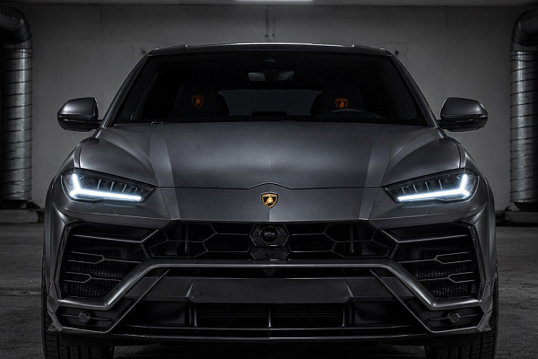Фото дисков ST Wheels ST4 Полированный лак на Lamborghini Urus