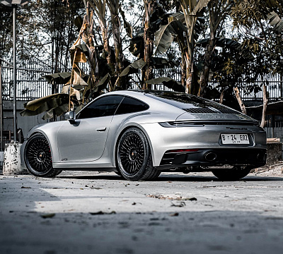 Фото дисков Brixton Forged TR20 на Porsche 911 VIII