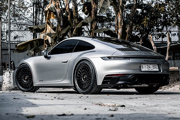 Фото дисков Brixton Forged TR20 Черный сатин на Porsche 911 VIII