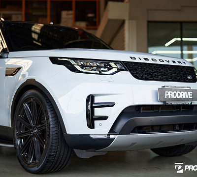 Фото дисков Vossen UV-2 на Land Rover Discovery V