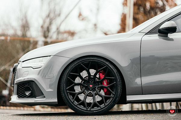 Фото дисков Vossen S17-01 Черный глянец на Audi A/RS 7 (4G)