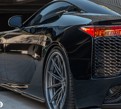 Фото дисков Brixton Forged R11-R на Lexus LFA