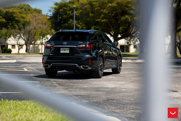 Фото дисков Vossen VFS-6 Глянцевый графит на Lexus RX IV