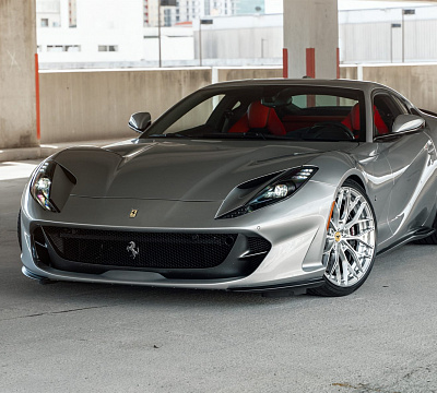 Фото дисков Anrky AN20 на Ferrari 812