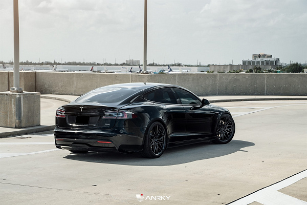 Фото дисков Anrky S1-X1 Черный сатин на Tesla Model S