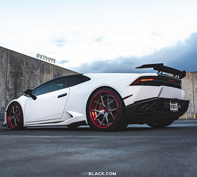 Фото дисков Strasse Wheels SM5R Deep Concave на Lamborghini Huracan