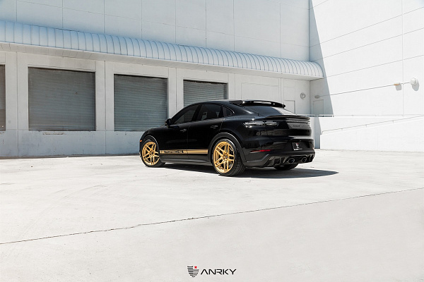 Фото дисков Anrky RS6.2 Сатиновое золото на Porsche Cayenne II