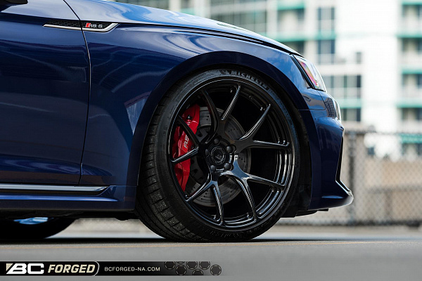 Фото дисков BC Forged RZ05 Черный глянец на Audi A/S/RS 5 (F5)