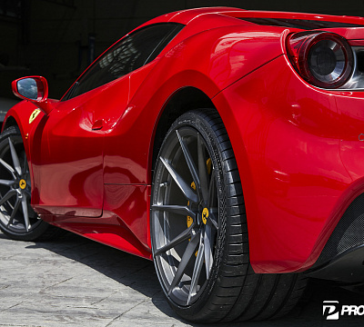 Фото дисков Vossen EVO-2 на Ferrari 488