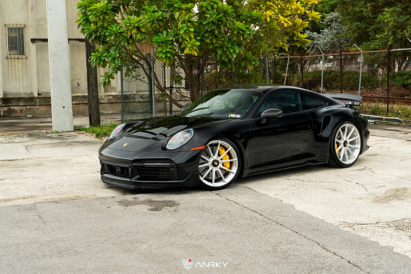 Фото дисков Anrky AN18 Глянцевый лак на Porsche 911 VIII