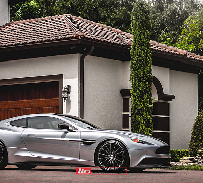 Фото дисков HRE P103 на Aston Martin Vanquish 2