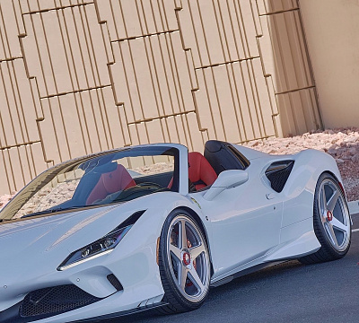 Фото дисков Giovanna Cinque на Ferrari F8
